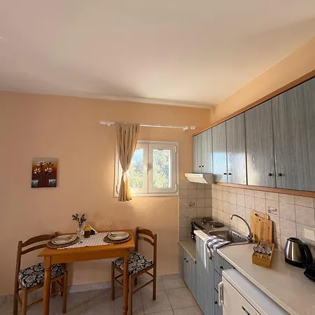 Myrtos Apartament *